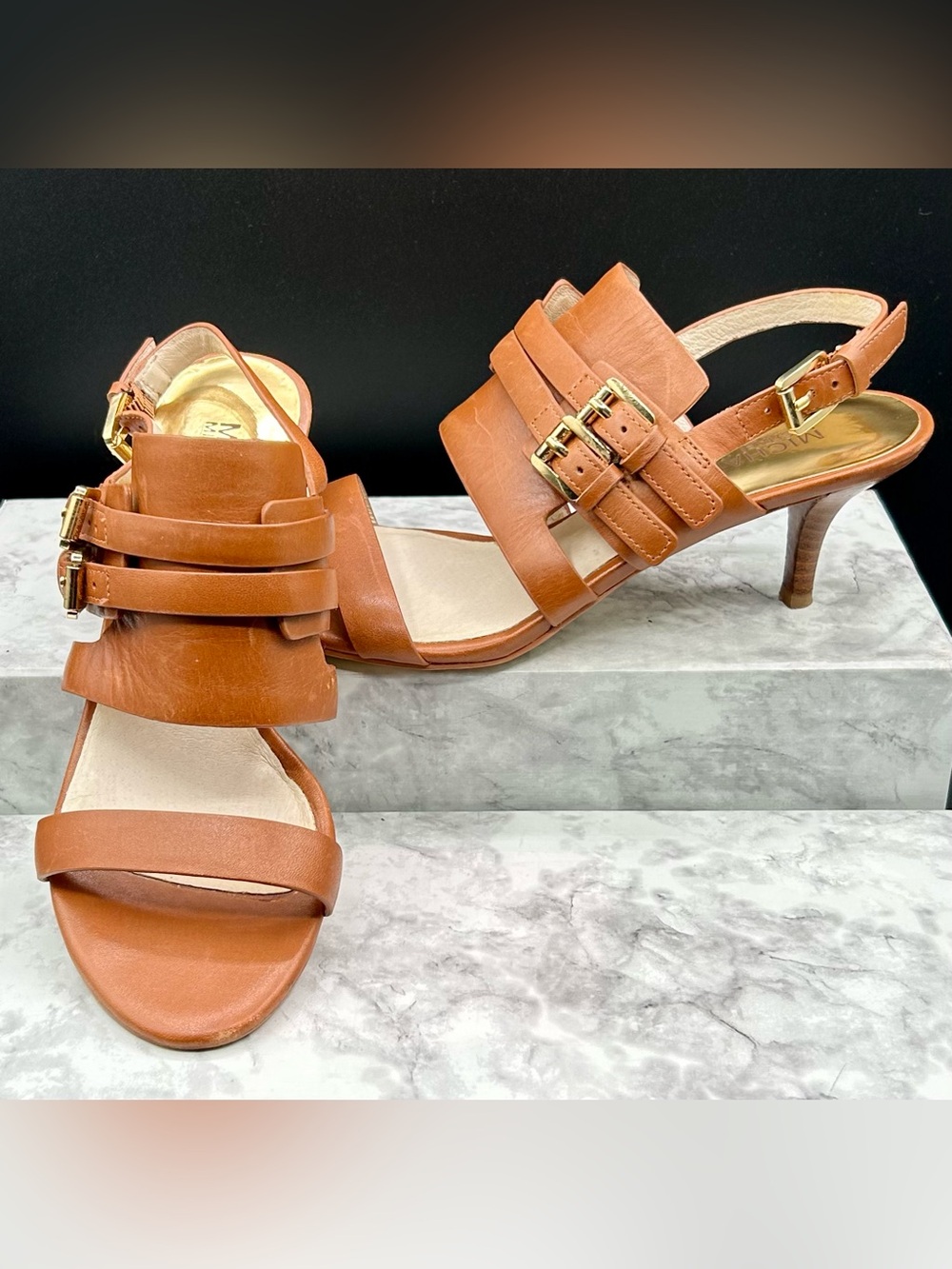 MICHAEL MICHAEL KORS Tan Leather Strappy Heels Gold Buckle Hardware. Size 6.5 - Picture 2 of 15